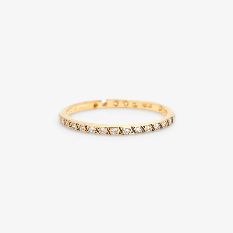Affordable Glamour – Premium Jewelry For Less R8902W | 1.6mm Diagonal Antiqued Diamond Band