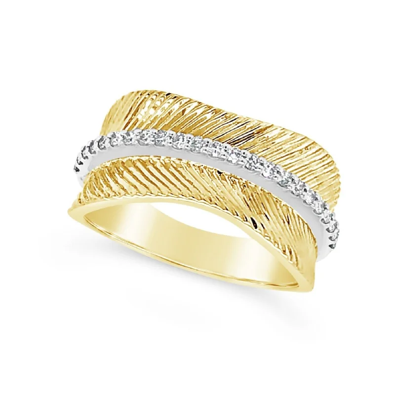 Once-A-Year Jewelry Deals – Shop Before They’Re Gone Textured Gold Ring with Center Diamond Detail