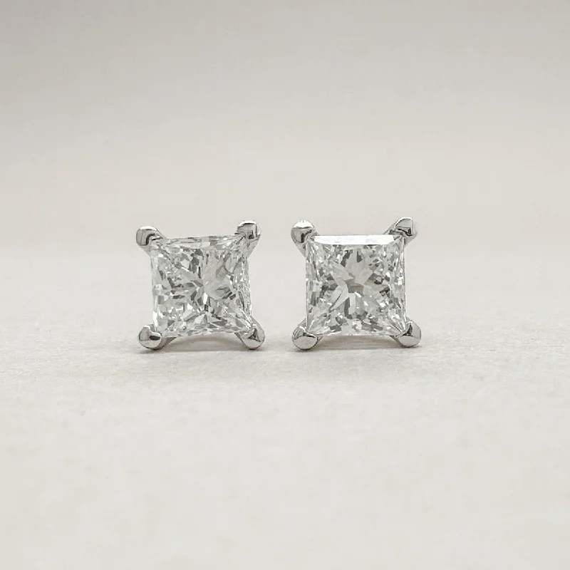 Timeless Elegance, Temporary Discounts – Act Fast 14K W Gold 0.50ctw D-E/VVS2 Lab-Created Princess cut Diamond Earrings